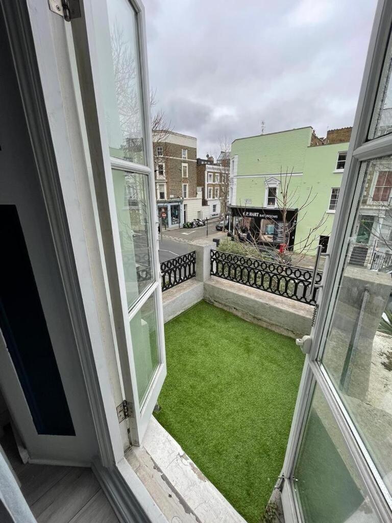 Portobello Road Artistic Studios 'Budget' Лондон Номер фото
