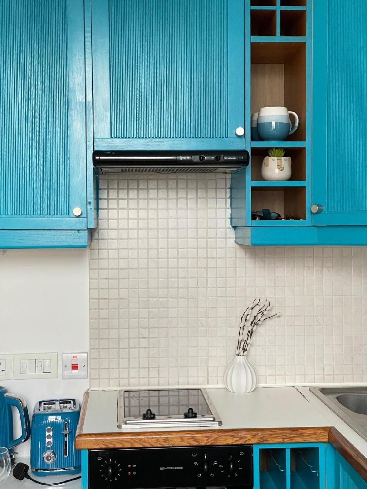 Portobello Road Artistic Studios 'Budget' Лондон Номер фото