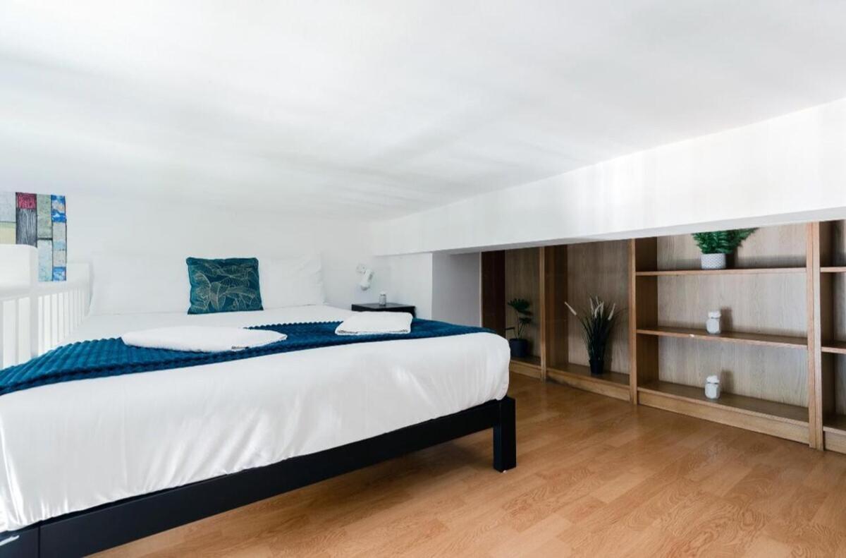 Portobello Road Artistic Studios 'Budget' Лондон Номер фото