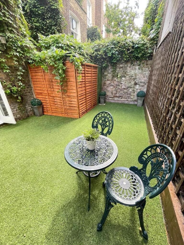 Portobello Road Artistic Studios 'Budget' Лондон Номер фото
